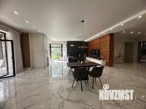 Коттедж 450м², 3-этажный, участок 12 сот.  