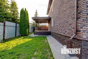 Коттедж 497м&sup2;, 2-этажный, участок 10 сот.  