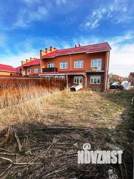 Таунхаус 310м², 3-этажный, участок 4 сот.  