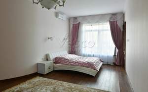 Дом 1500м², 2-этажный, участок 100 сот.  