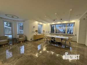 Дом 500м², 3-этажный, участок 14 сот.  