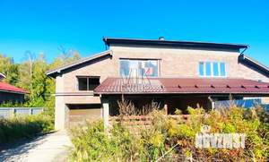 Коттедж 250м&sup2;, 2-этажный, участок 10 сот.  