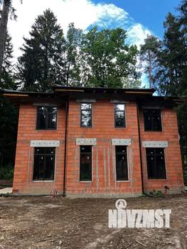Дом 240м², 2-этажный, участок 15 сот.  