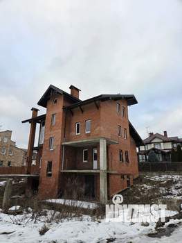 Дом 530м², 4-этажный, участок 9 сот.  