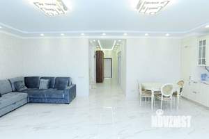 Дом 268м², 3-этажный, участок 6 сот.  