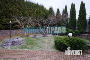 Коттедж 413м², 3-этажный, участок 10 сот.  