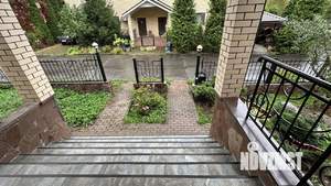 Таунхаус 216м&sup2;, 2-этажный, участок 5 сот.  