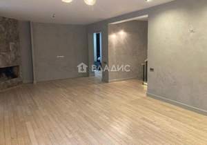 Дом 400м², 2-этажный, участок 10 сот.  