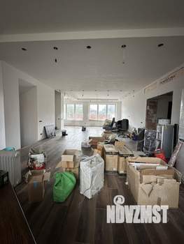 Дом 809м², 4-этажный, участок 15 сот.  