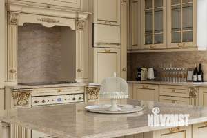 Коттедж 550м², 3-этажный, участок 12 сот.  