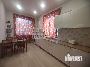 Дом 370м², 3-этажный, участок 8 сот.  
