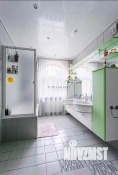 Коттедж 497м², 3-этажный, участок 15 сот.  