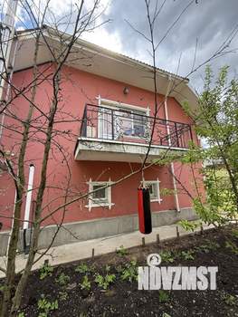 Дом 400м², 2-этажный, участок 16 сот.  