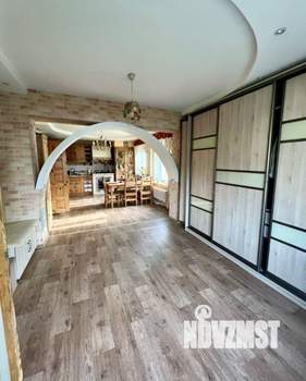 Дом 120м², 2-этажный, участок 9 сот.  