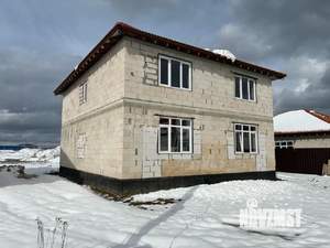 Дом 240м², 2-этажный, участок 6 сот.  