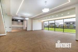 Дом 434м&sup2;, 2-этажный, участок 11 сот.  