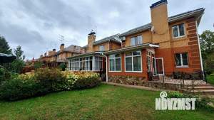 Таунхаус 310м&sup2;, 3-этажный, участок 6 сот.  