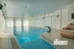 Дом 1200м², 2-этажный, участок 100 сот.  