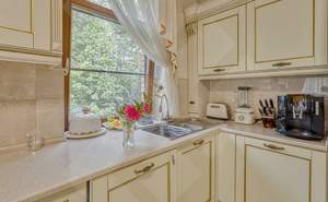 Дом 640м², 4-этажный, участок 36 сот.  