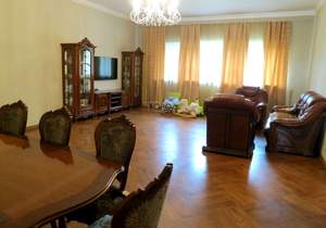 Дом 607м², 2-этажный, участок 3 сот.  