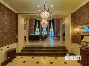 Дом 1454м², 4-этажный, участок 200 сот.  