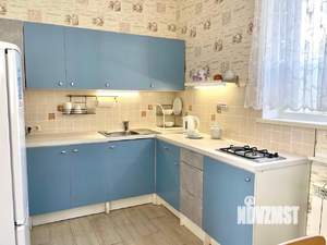 Дом 425м², 3-этажный, участок 15 сот.  