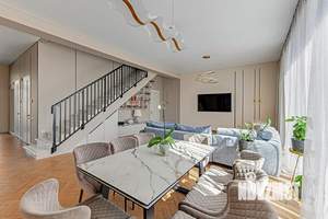 Коттедж 312м², 2-этажный, участок 13 сот.  