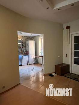 Таунхаус 180м², 3-этажный, участок 3 сот.  