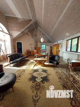 Коттедж 600м², 3-этажный, участок 30 сот.  