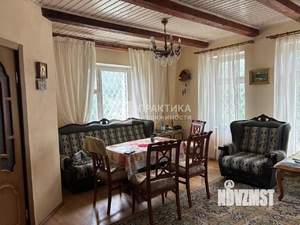 Дом 300м², 2-этажный, участок 19 сот.  