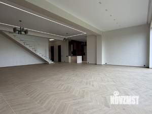 Дом 395м&sup2;, 2-этажный, участок 11 сот.  