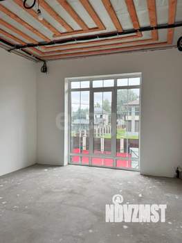 Дом 205м&sup2;, 2-этажный, участок 9 сот.  