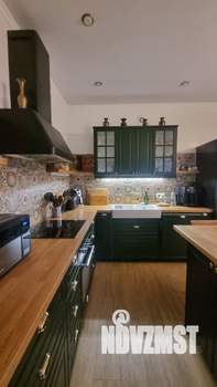 Коттедж 279м&sup2;, 3-этажный, участок 8 сот.  