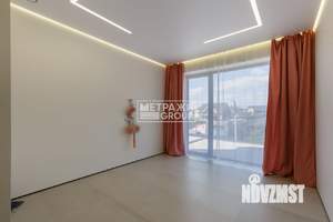 Дом 367м&sup2;, 2-этажный, участок 10 сот.  