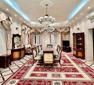 Дом 445м², 3-этажный, участок 15 сот.  