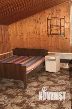 Дом 250м², 3-этажный, участок 12 сот.  