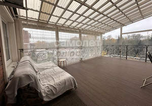 Дом 296м&sup2;, 4-этажный, участок 6 сот.  