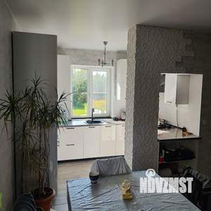 Коттедж 190м², 3-этажный, участок 10 сот.  