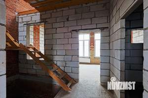 Таунхаус 270м², 4-этажный, участок 1 сот.  