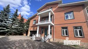 Коттедж 445м², 3-этажный, участок 15 сот.  
