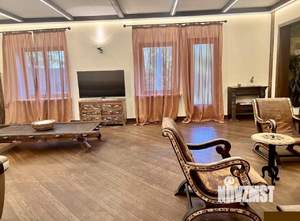 Дом 212м², 2-этажный, участок 15 сот.  