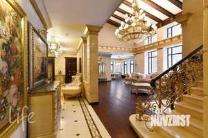 Дом 1000м², 2-этажный, участок 24 сот.  