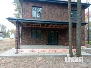 Дом 200м&sup2;, 2-этажный, участок 7 сот.  