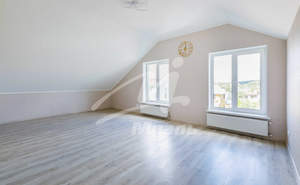 Дом 184м&sup2;, 2-этажный, участок 6 сот.  