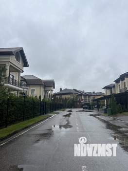 Таунхаус 250м&sup2;, 3-этажный, участок 4 сот.  