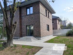 Коттедж 134м², 2-этажный, участок 6 сот.  