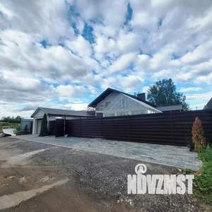 Дом 239м&sup2;, 2-этажный, участок 6 сот.  