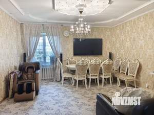 Дом 239м², 3-этажный, участок 10 сот.  