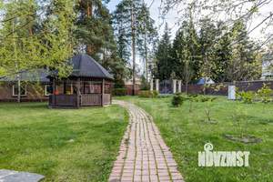 Коттедж 745м², 2-этажный, участок 54 сот.  