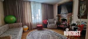 Дом 130м&sup2;, 2-этажный, участок 6 сот.  